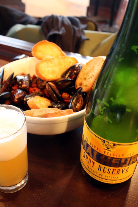 Fountainhead Chicago Beer & Mussels